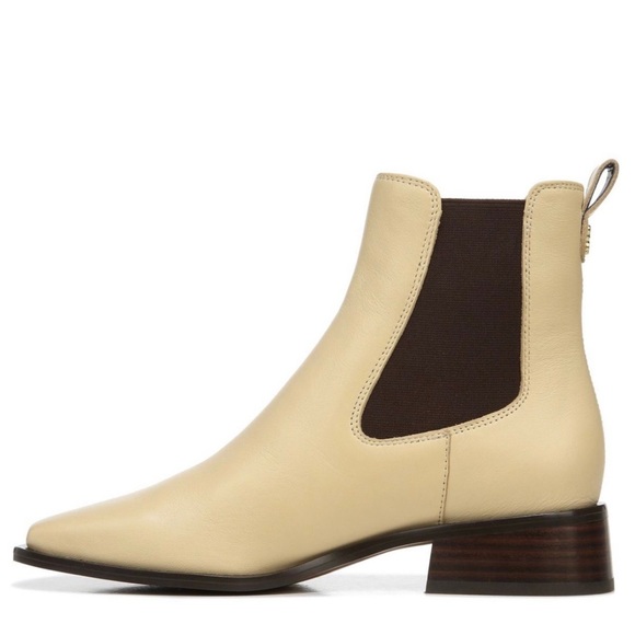 Sam Edelman Thelma Chelsea Boots - Picture 4 of 7